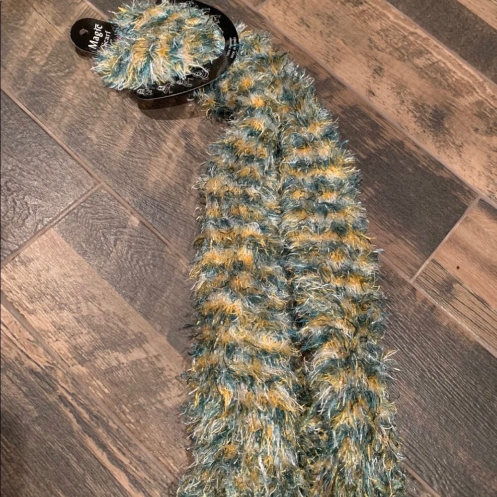 Brand New Magic Scarf
